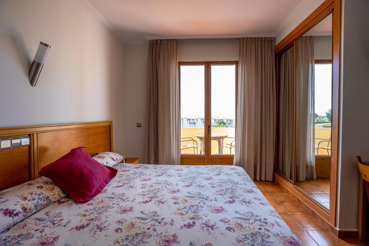 Hotel Los Barruecos By Croma Мальпартида-де-Касерес Экстерьер фото